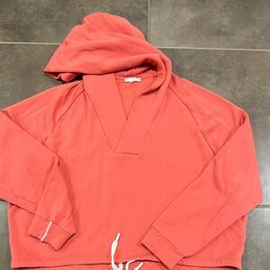 Women’s Calme Coral Hooded Sweatshirt, Cozy Fleece Pullover, Relaxed Fit, M